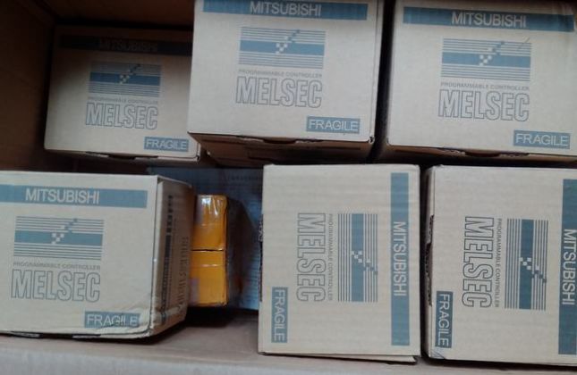 Bộ điều khiển lập trình FX1N-24MR-001