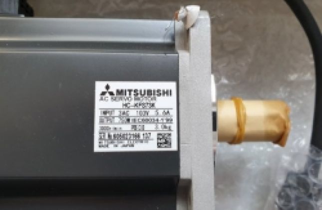 SERVO MOTOR  HC-KFS73K