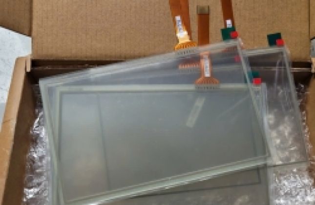 Tấm cảm ứng màn hình Schneider HMIGXU3500